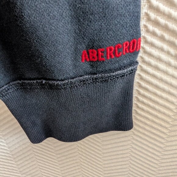 Abercrombie & Fitch Men's Muscle fit Hoodie Navy & Red Size M 1892 logo Y2K - Picture 3 of 13